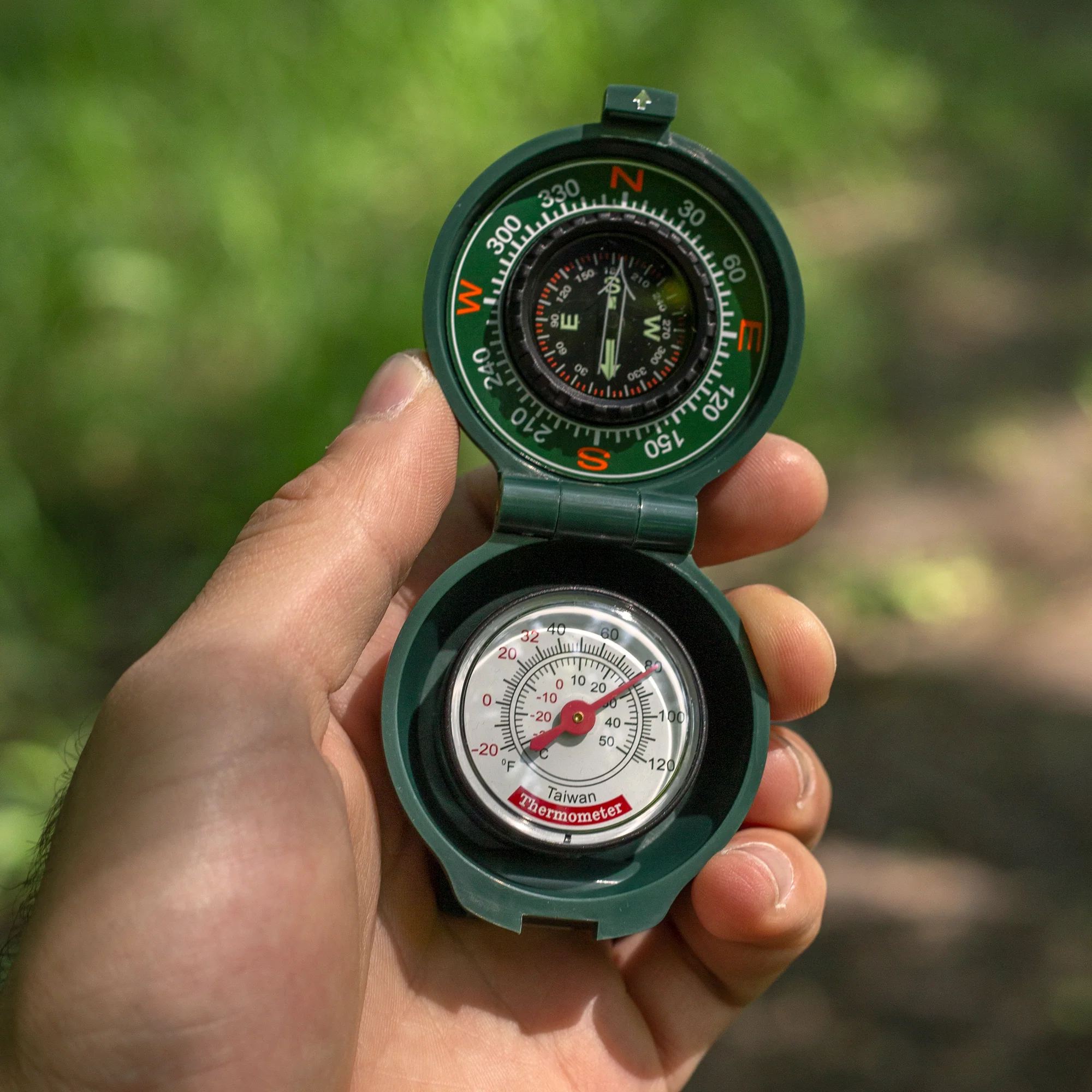 Compass with Thermometer - Image 3