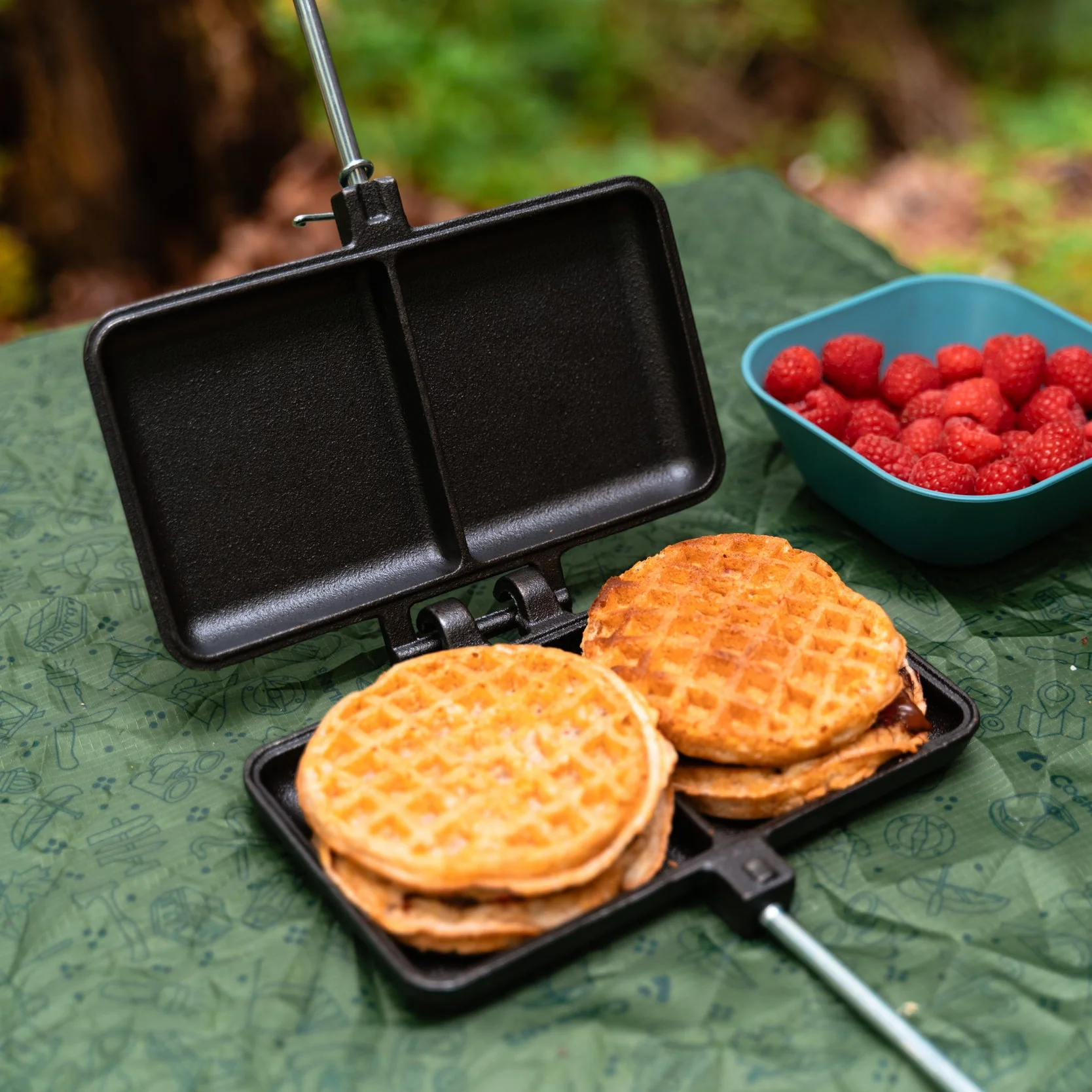 Double Cast Iron Camp Cooker - Image 5
