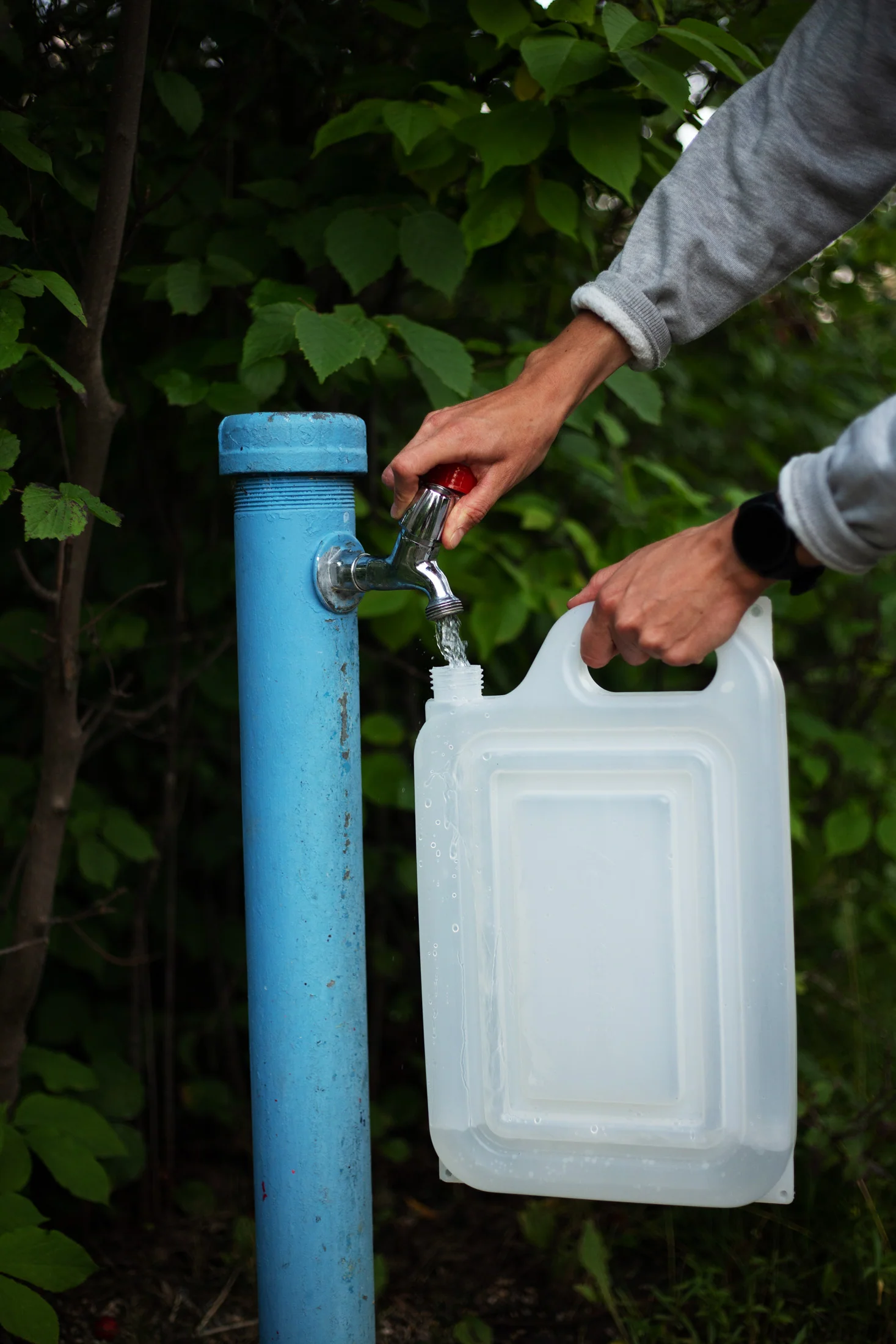 Expandable Water Carrier - Image 6